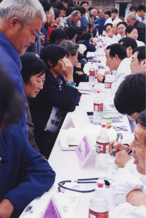 點(diǎn)擊放大鼠標(biāo)滾輪控制大小